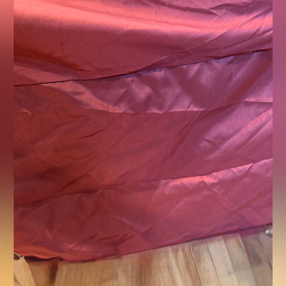 Elegant Burgundy King size bed Skirt Brand New